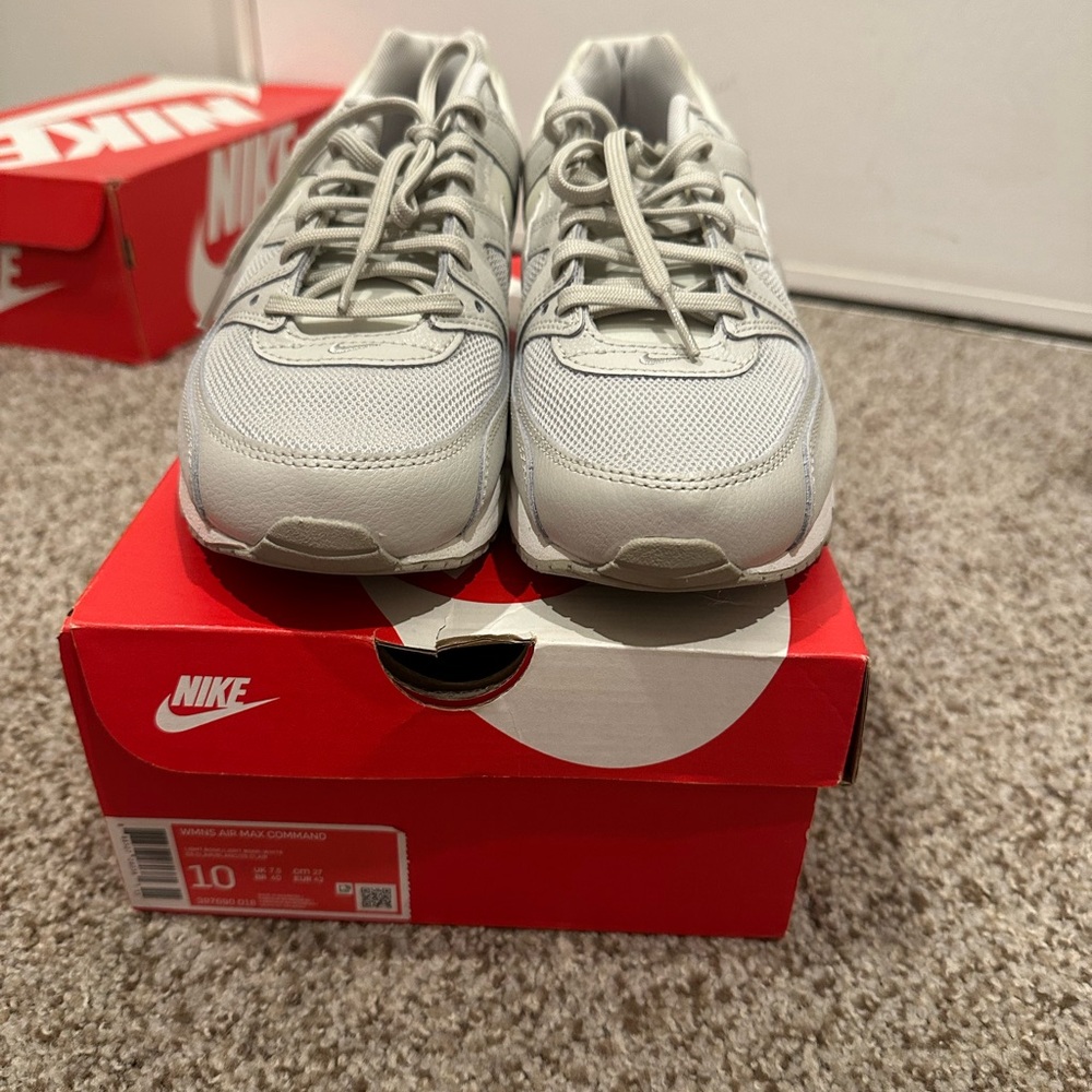 Nike Air Max Command